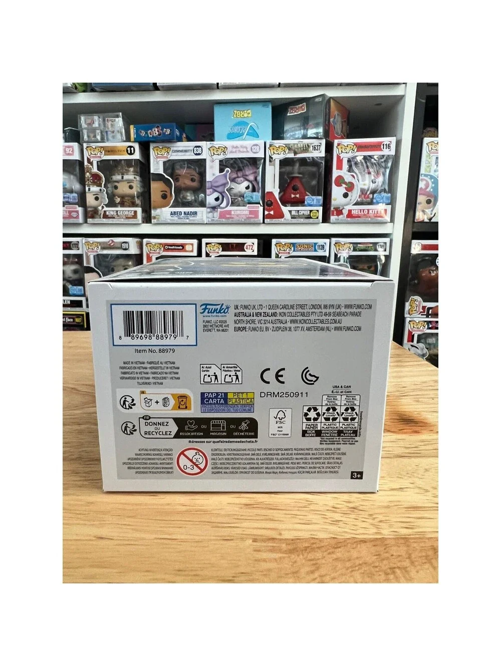 NEW IN HAND LIMITED EDITION EXCLUSIVE Batman Flashpoint Funko Pop #597 DC Comics